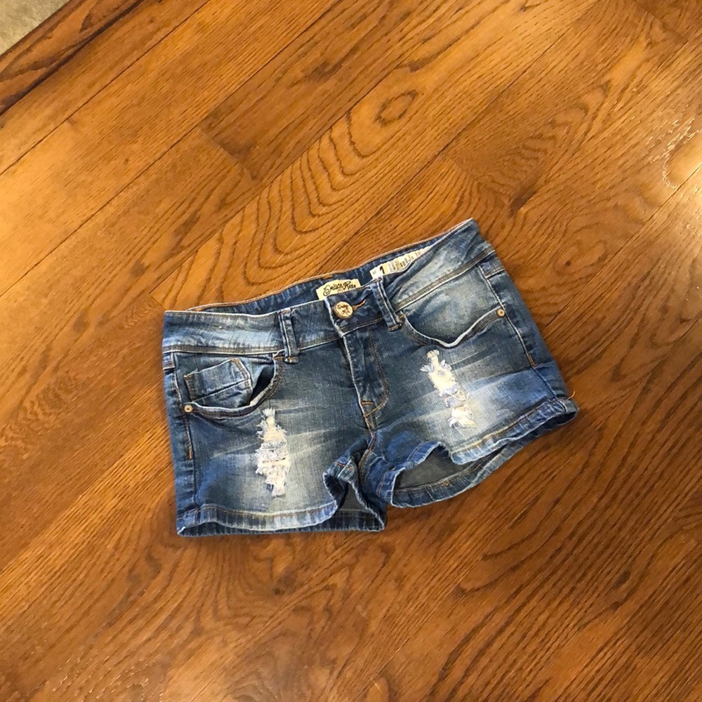 Indigo Rein short shorts